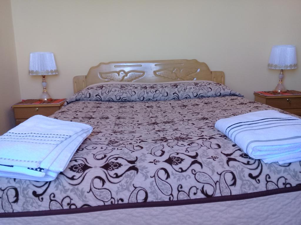 Hostal Tawri Isla del Sol Exterior photo