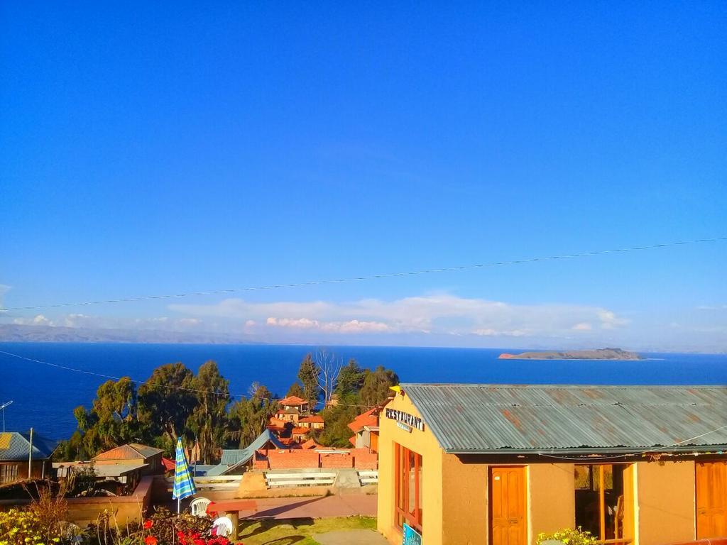 Hostal Tawri Isla del Sol Exterior photo